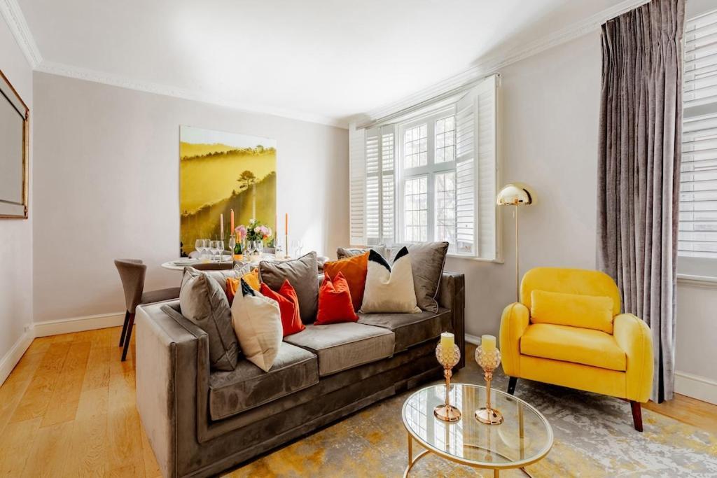 Revamped & Luxxe For Covent Garden Lovers! Adorable City Home For Families & Friends Londra Esterno foto