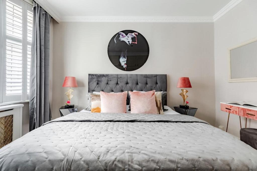 Revamped & Luxxe For Covent Garden Lovers! Adorable City Home For Families & Friends Londra Esterno foto