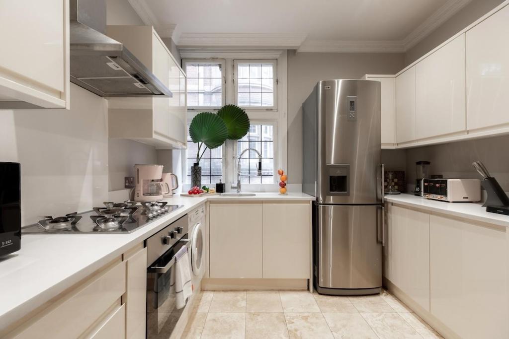 Revamped & Luxxe For Covent Garden Lovers! Adorable City Home For Families & Friends Londra Esterno foto